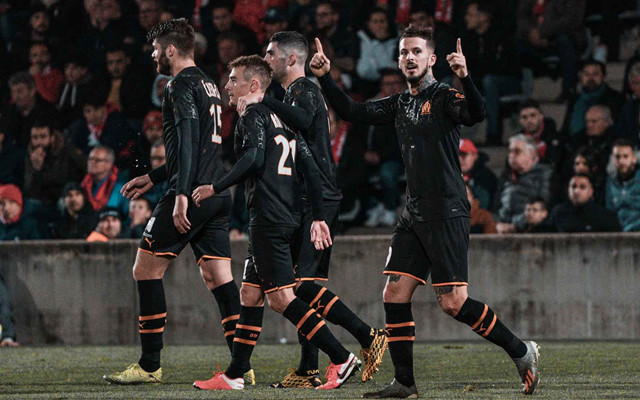  尼姆下半场发力连入三球逆转十人应战的对手